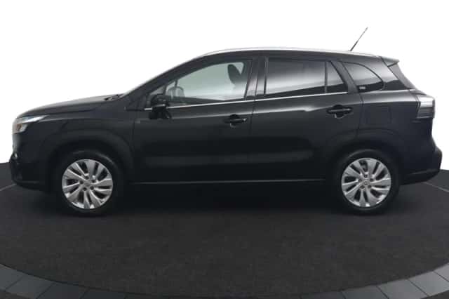 Suzuki S-Cross (2022) thumbnail 5