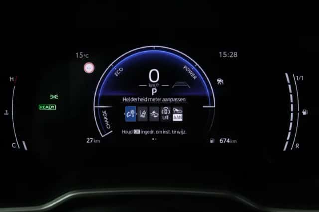 Suzuki Swace (2025) thumbnail 6