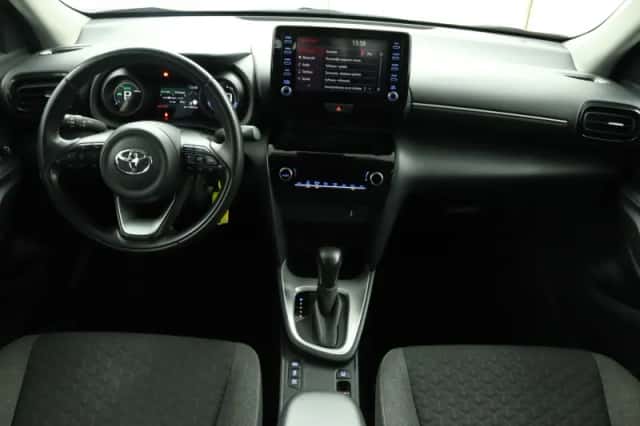 Toyota Yaris Cross (2023) thumbnail 4