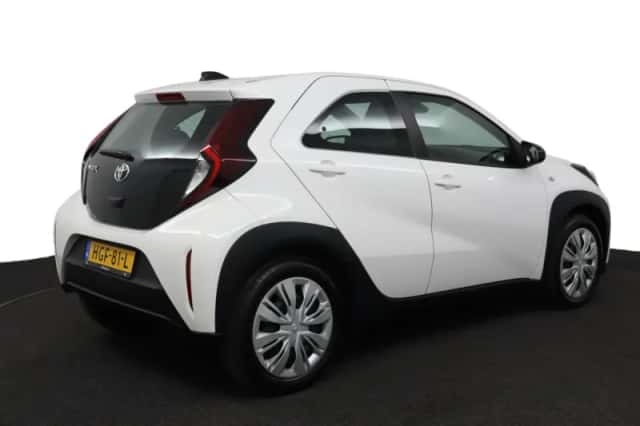 Toyota Aygo X (2025) thumbnail 2