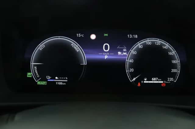 Toyota C-HR (2025) thumbnail 6