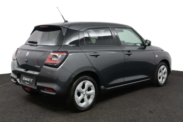 Suzuki Swift (2025) thumbnail 2