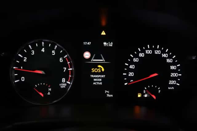 Suzuki Swift (2025) thumbnail 6