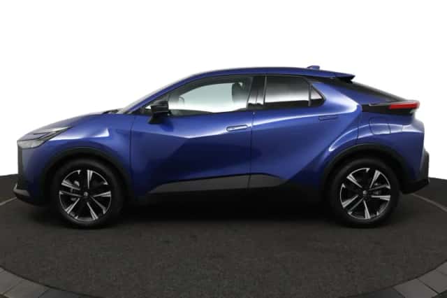 Toyota C-HR (2026) thumbnail 3