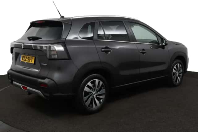 Suzuki S-Cross (2026) thumbnail 2