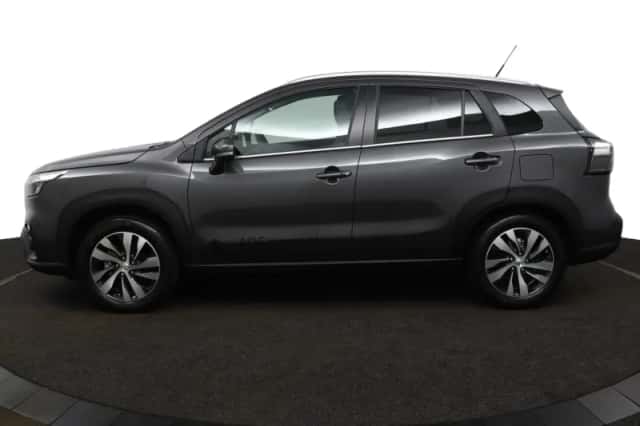 Suzuki S-Cross (2026) thumbnail 3