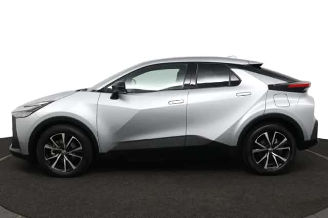 Toyota C-HR (2025) thumbnail 3