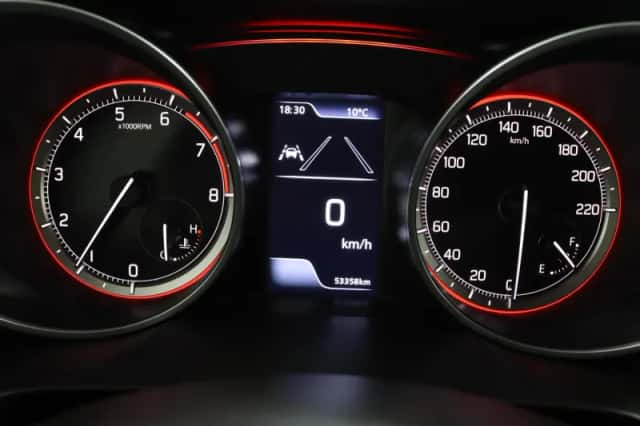 Suzuki Swift (2023) thumbnail 6
