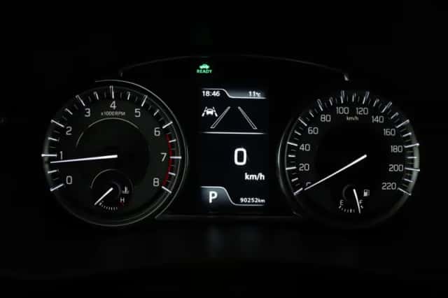 Suzuki S-Cross (2023) thumbnail 6