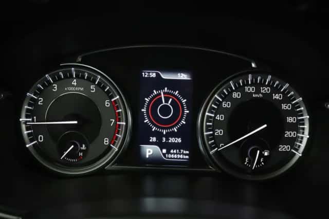 Suzuki Vitara (2019) thumbnail 6