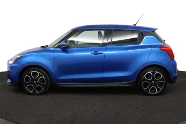 Suzuki Swift (2022) thumbnail 3