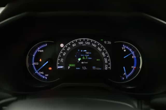 Toyota RAV4 (2021) thumbnail 6