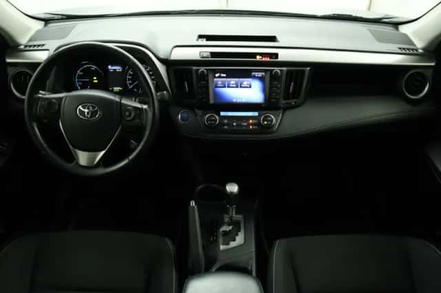 Toyota RAV4 (2018) thumbnail 4