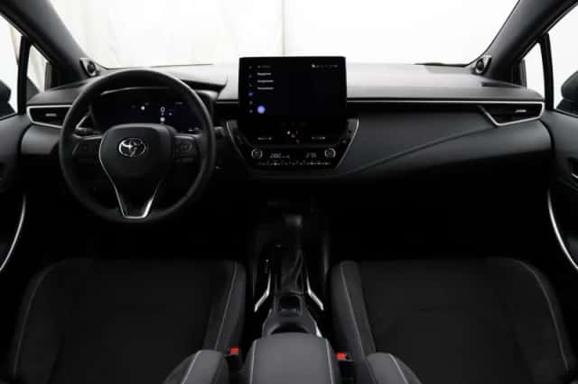 Toyota Corolla (2025) thumbnail 4