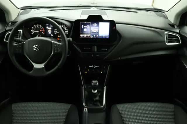 Suzuki S-Cross (2026) thumbnail 4