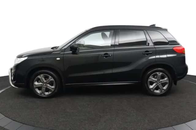 Suzuki Vitara (2016) thumbnail 5