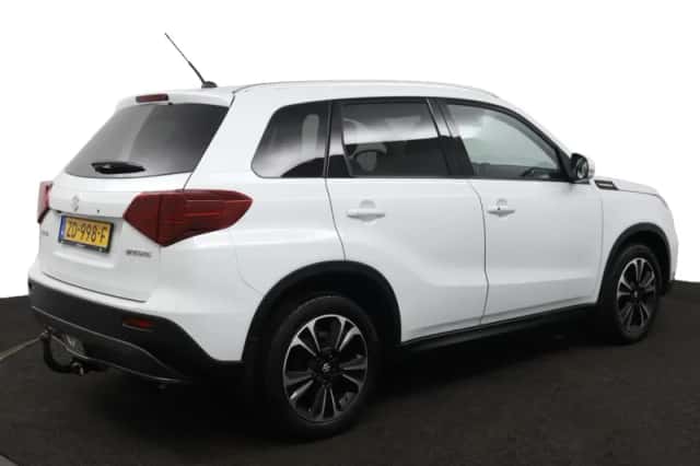 Suzuki Vitara (2019) thumbnail 2