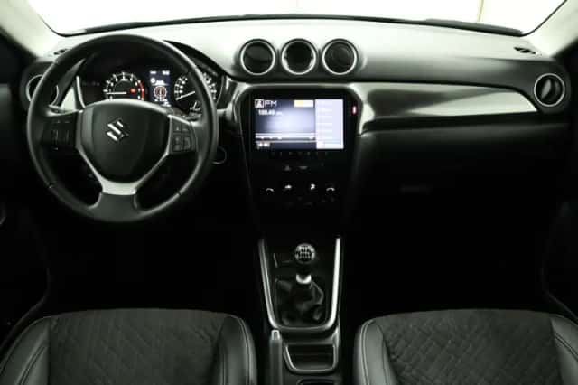 Suzuki Vitara (2025) thumbnail 4