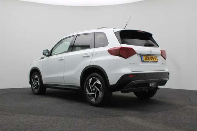 Suzuki Vitara (2025) thumbnail 3