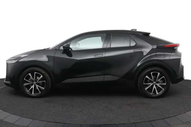 Toyota C-HR (2024) thumbnail 3