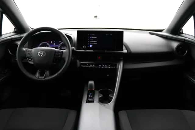 Toyota C-HR (2024) thumbnail 4