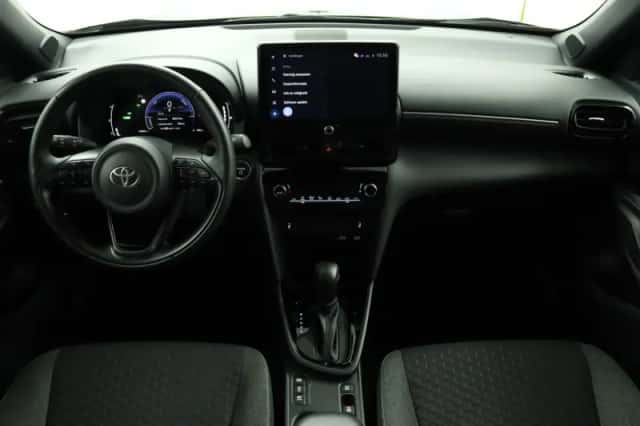 Toyota Yaris Cross (2025) thumbnail 4