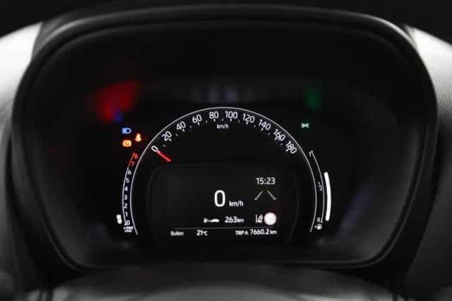 Toyota Aygo X (2024) thumbnail 6