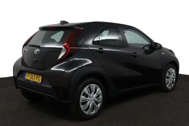 Toyota Aygo X (2022) thumbnail 2