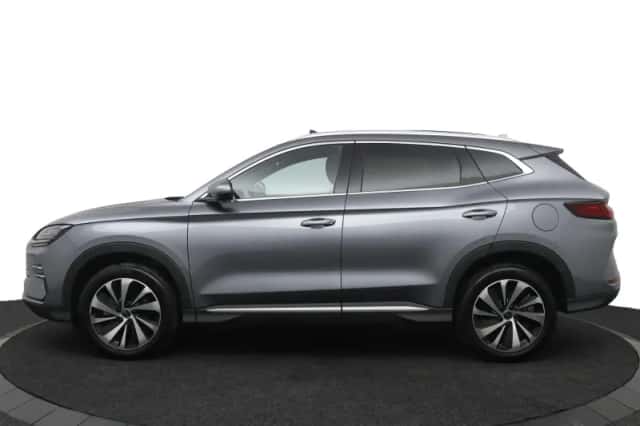 BYD Seal U (2025) thumbnail 3