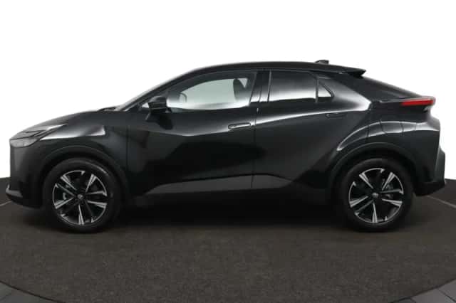 Toyota C-HR (2026) thumbnail 3