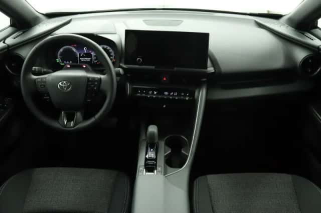 Toyota C-HR (2026) thumbnail 4