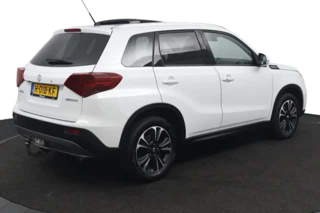 Suzuki Vitara (2020) thumbnail 2