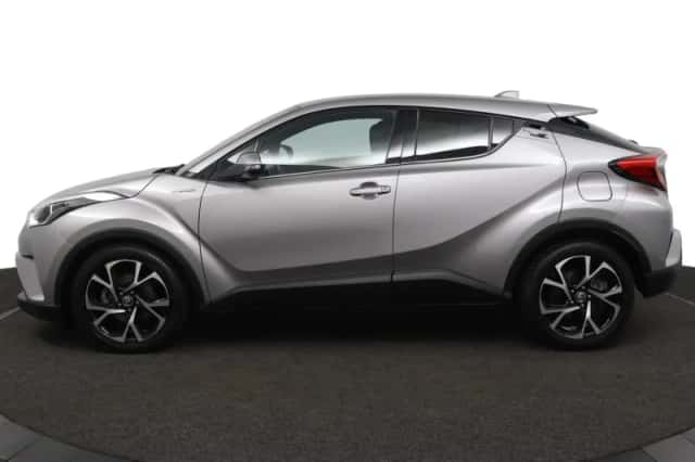 Toyota C-HR (2019) thumbnail 2