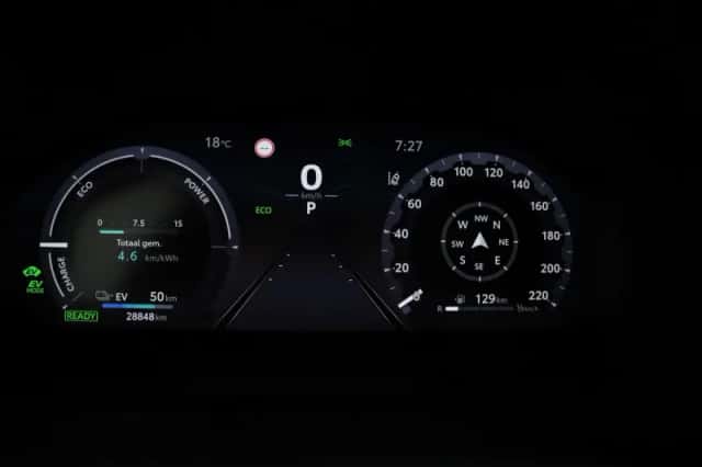 Toyota RAV4 (2025) thumbnail 6