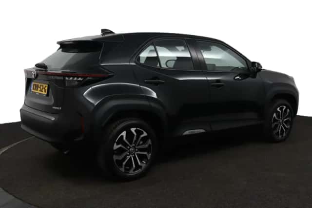 Toyota Yaris Cross (2024) thumbnail 2