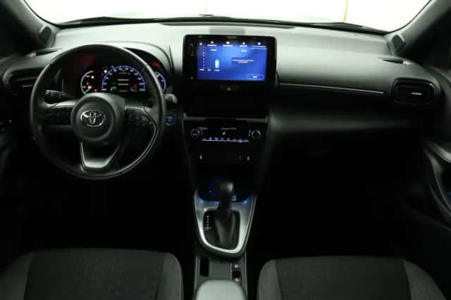 Toyota Yaris Cross (2024) thumbnail 4