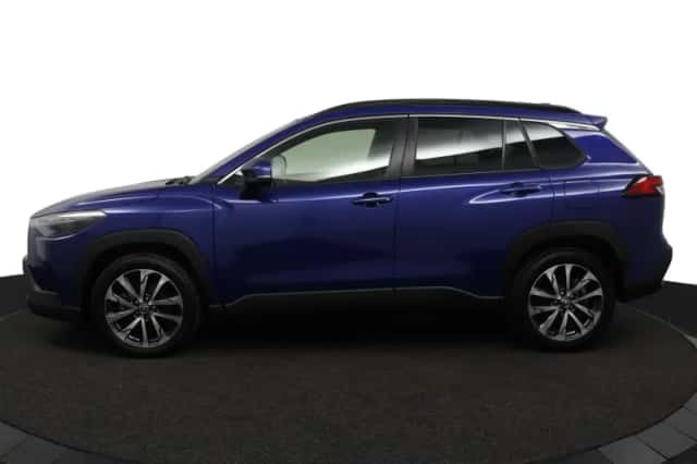 Toyota Corolla Cross (2022) thumbnail 3