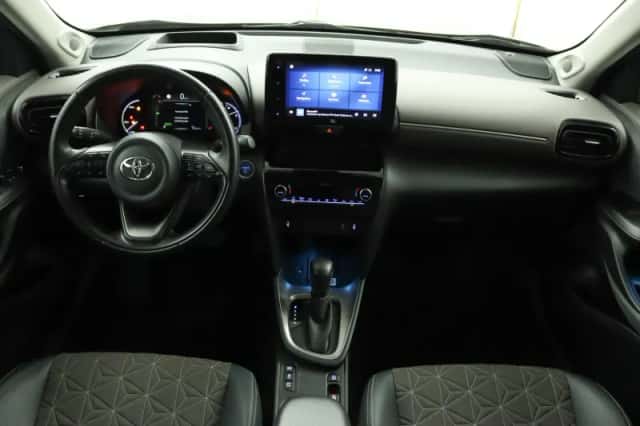 Toyota Yaris Cross (2022) thumbnail 4