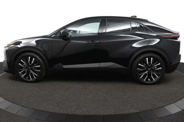 Toyota C-HR+ (2026) thumbnail 3