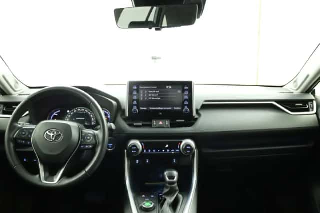 Toyota RAV4 (2021) thumbnail 4