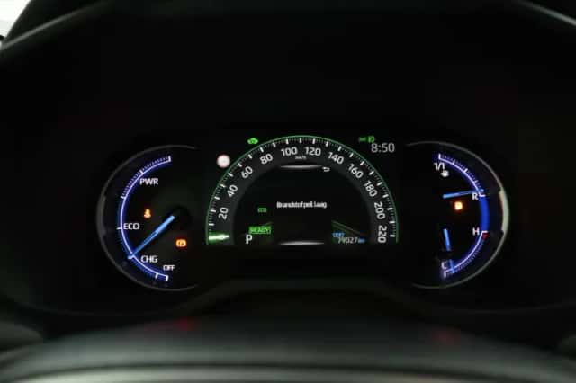 Toyota RAV4 (2021) thumbnail 6