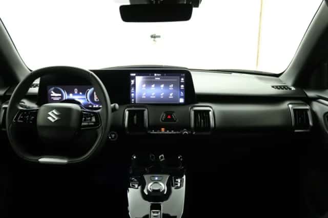 Suzuki e-Vitara (2026) thumbnail 4
