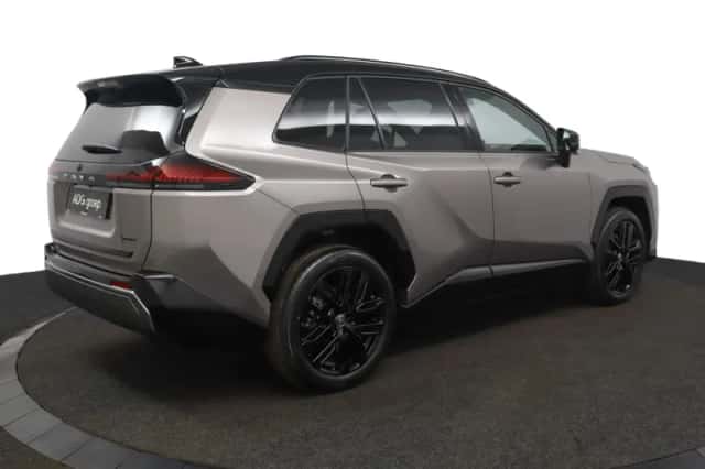Toyota RAV4 (2026) thumbnail 2