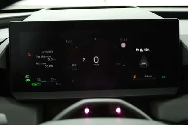 Toyota RAV4 (2026) thumbnail 6