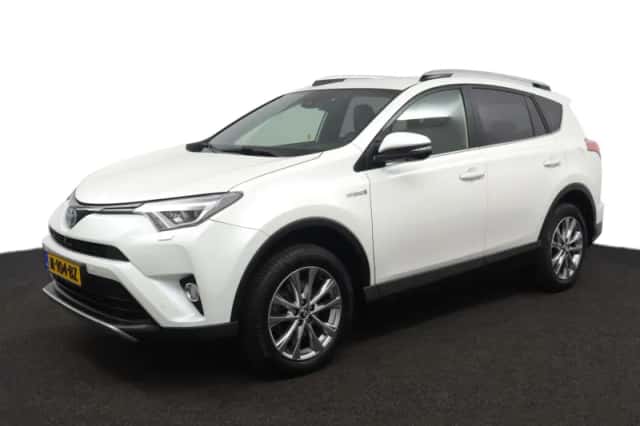 Toyota RAV4 (2018) thumbnail 1
