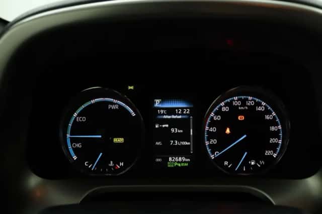 Toyota RAV4 (2018) thumbnail 6