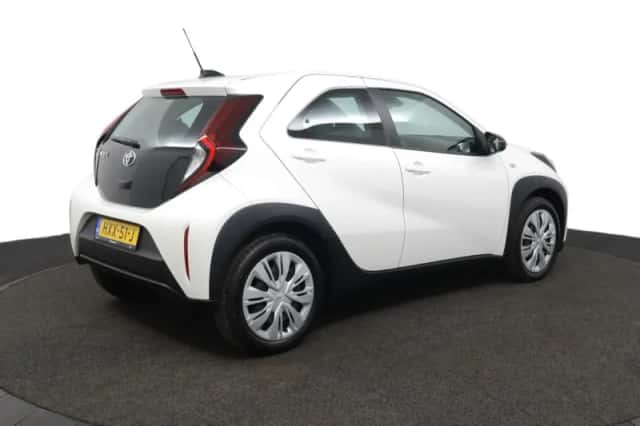 Toyota Aygo X (2025) thumbnail 2