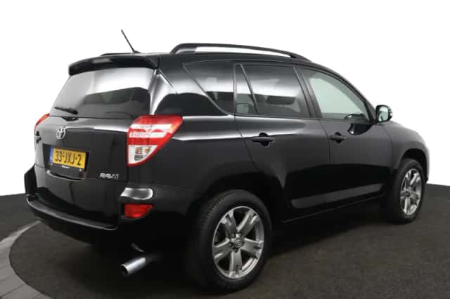 Toyota RAV4 (2009) thumbnail 2