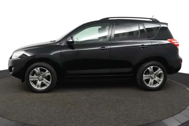 Toyota RAV4 (2009) thumbnail 3