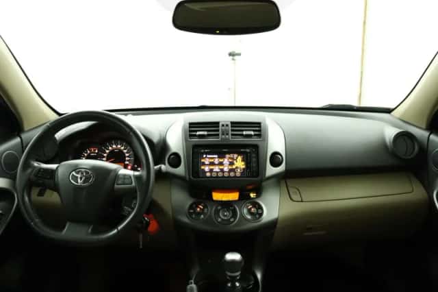 Toyota RAV4 (2009) thumbnail 4